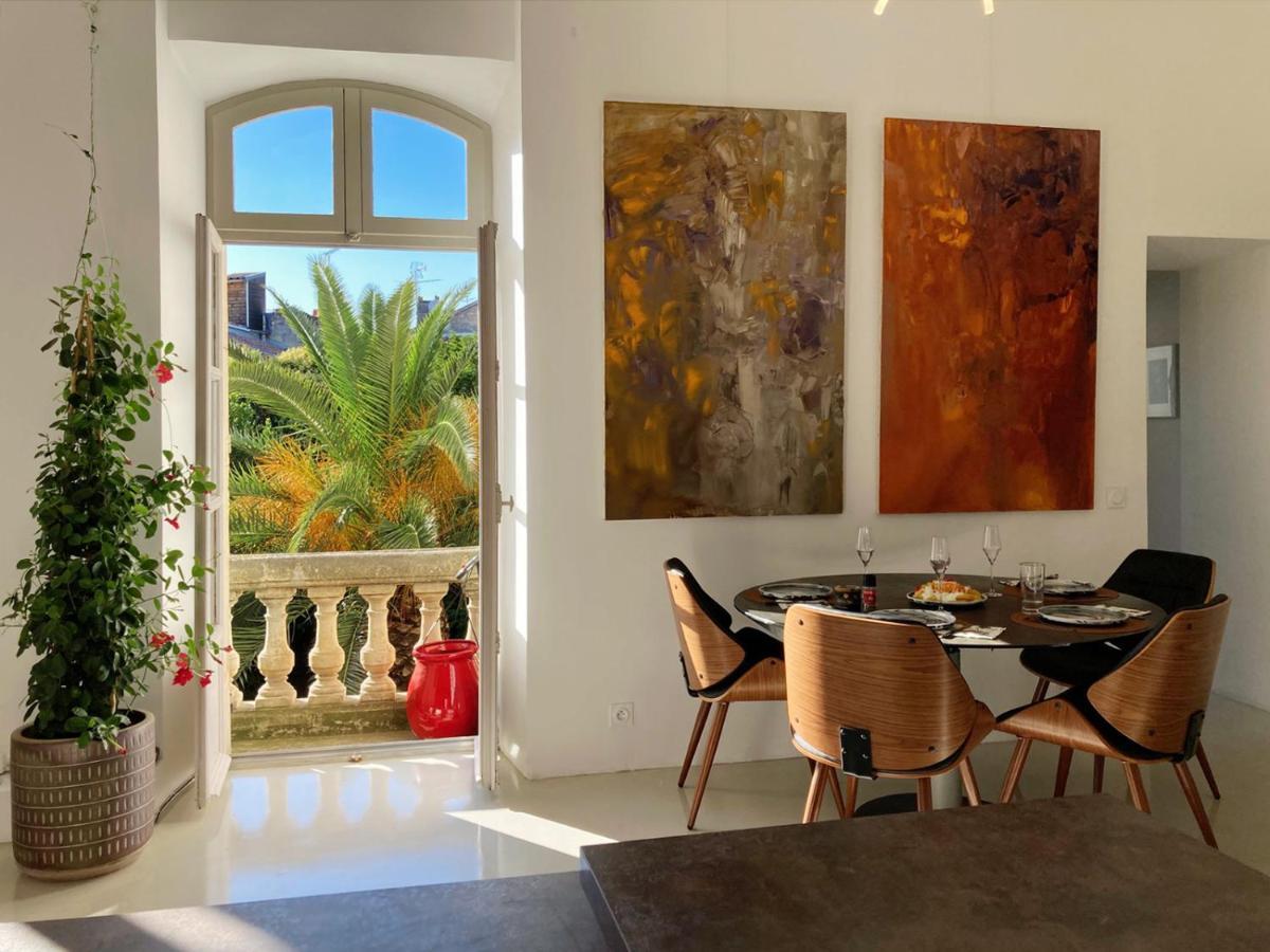 Appartement A La Roquette, Dans L'Hotel De Divonne, Classe. 阿爾勒 外观 照片